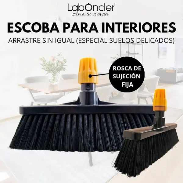 ESCOBA PARA INTERIORES.